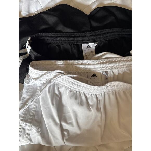 ADIDAS shorts - bundle size Large L 16/18 - Picture 2 of 2